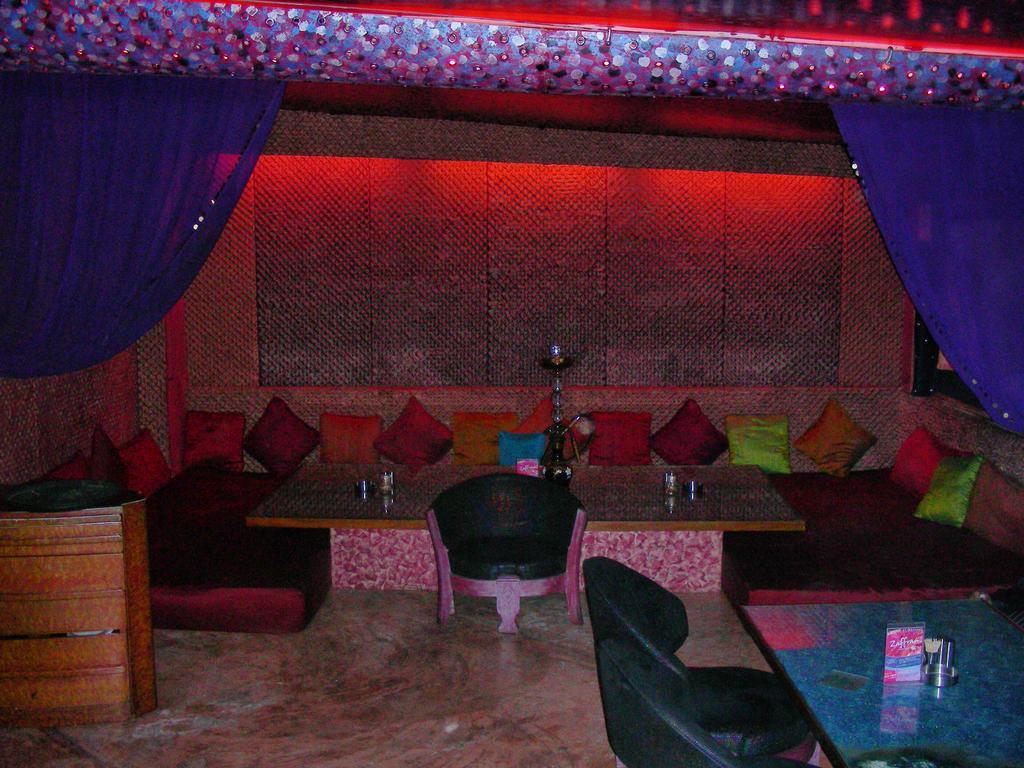Hotel New Bengal Мумбаи Ресторан фото