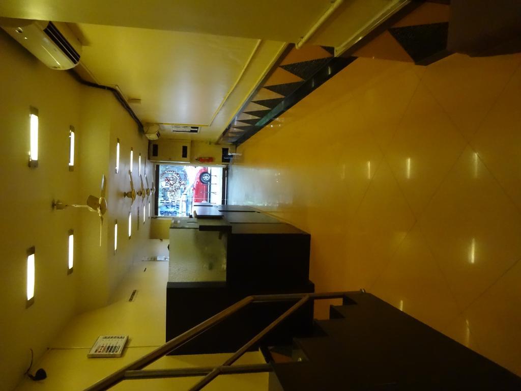 Hotel New Bengal Мумбаи Экстерьер фото