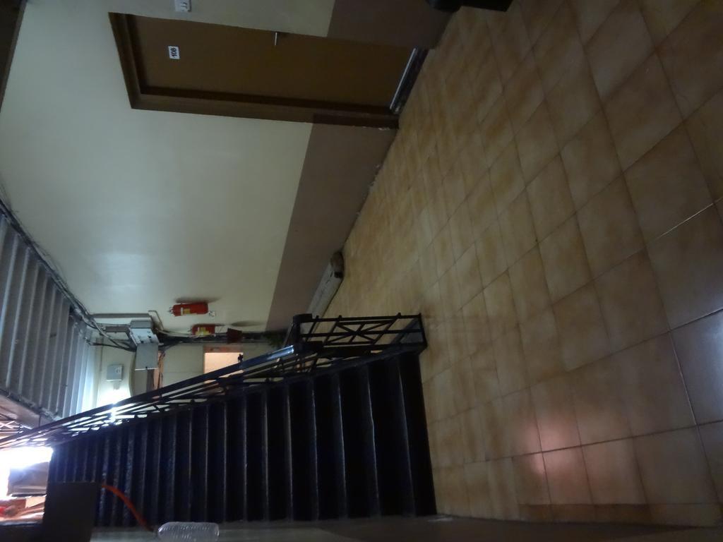 Hotel New Bengal Мумбаи Экстерьер фото