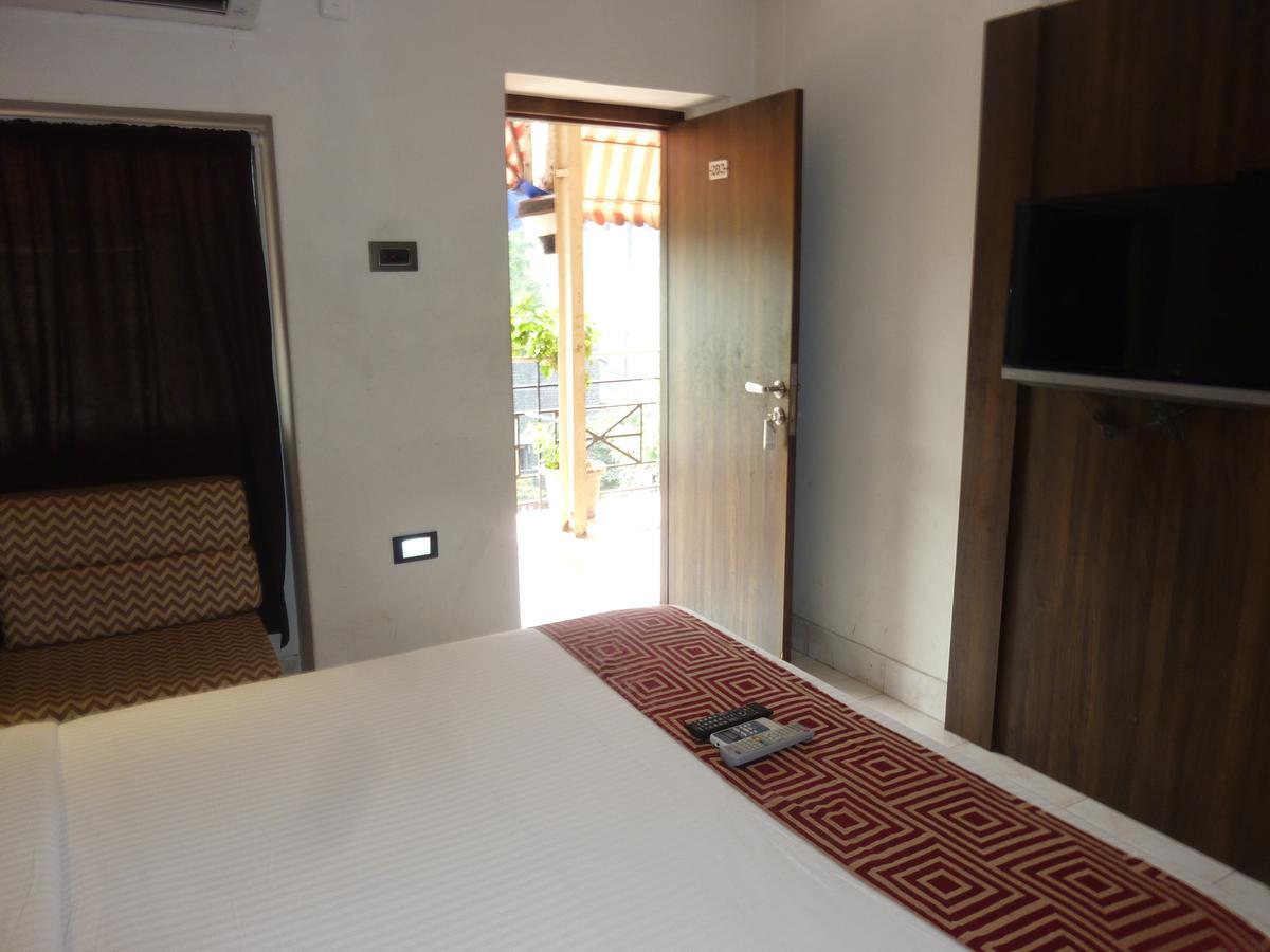 Hotel New Bengal Мумбаи Экстерьер фото