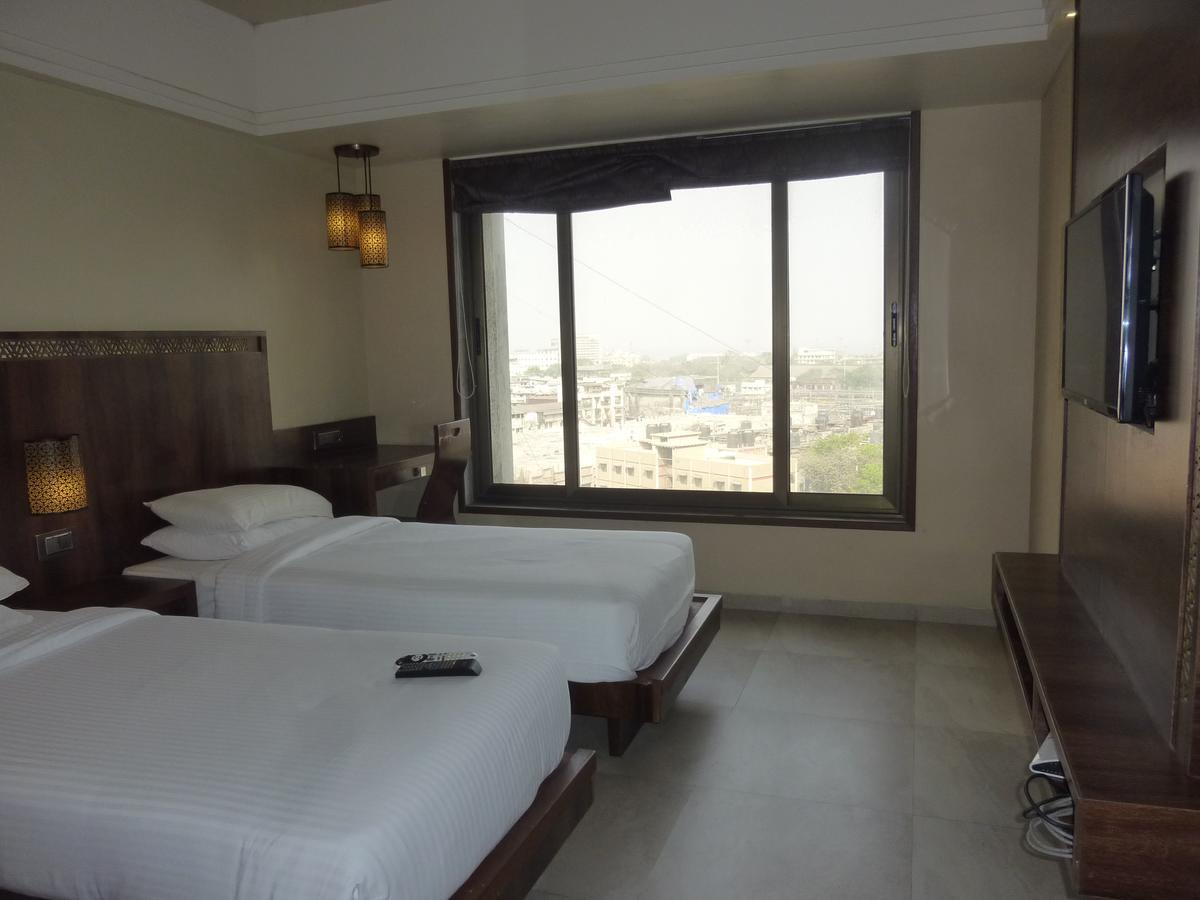 Hotel New Bengal Мумбаи Экстерьер фото