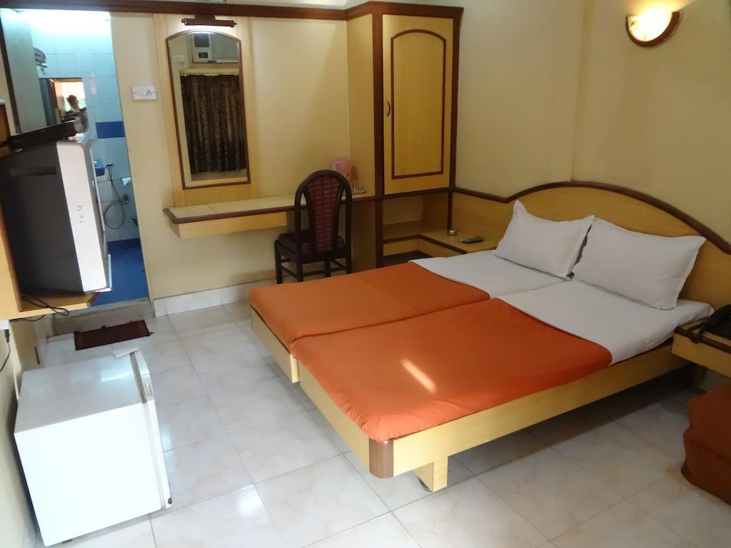 Hotel New Bengal Мумбаи Экстерьер фото